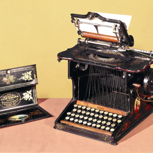 First Ever Keyboardf The Incredible Evolution of the Keyboard | StylishAddons